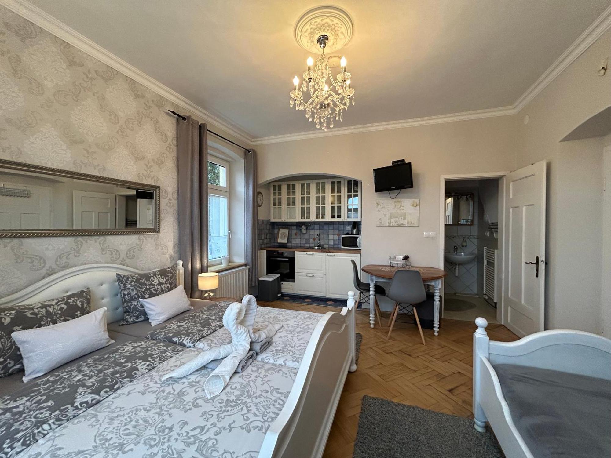 Apartmany Villa Magnolie Липова-Лазне Экстерьер фото
